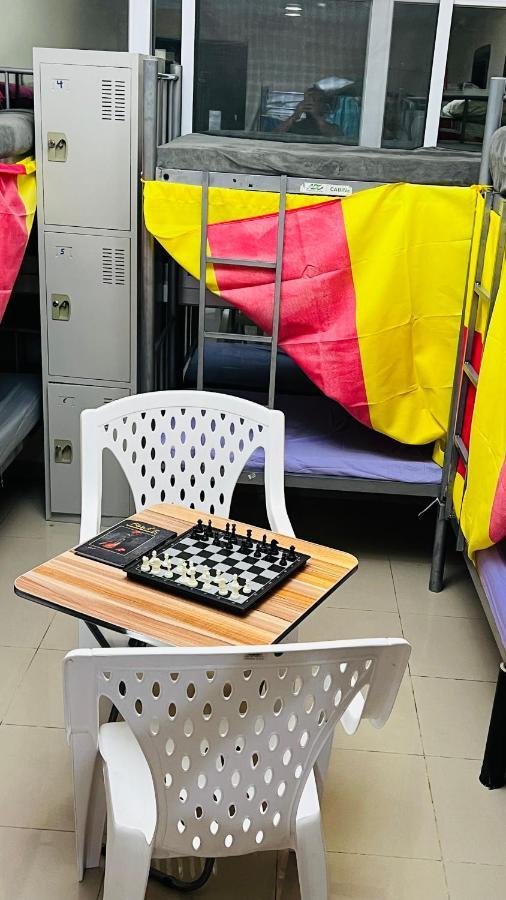 Dubai Star Hostel エクステリア 写真