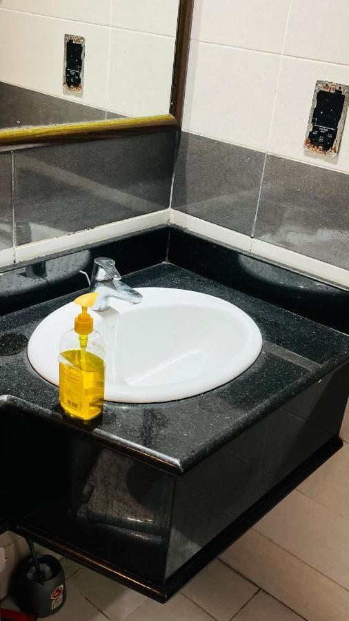 Dubai Star Hostel エクステリア 写真